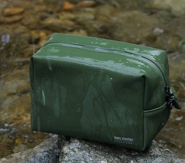 HYDRO DOPP KIT