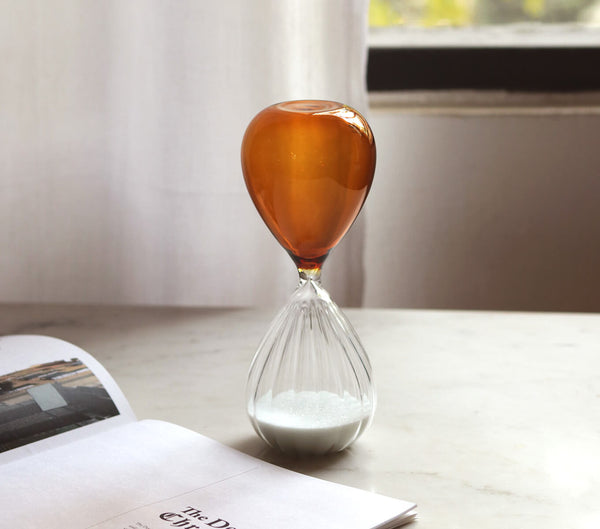 sand_glass_clock_london